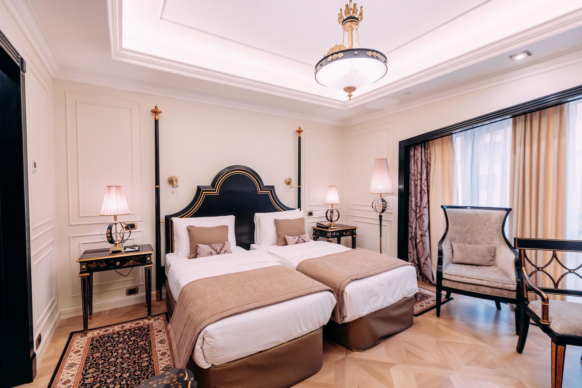 Golden Palace Hotel Jerevan Buitenkant foto
