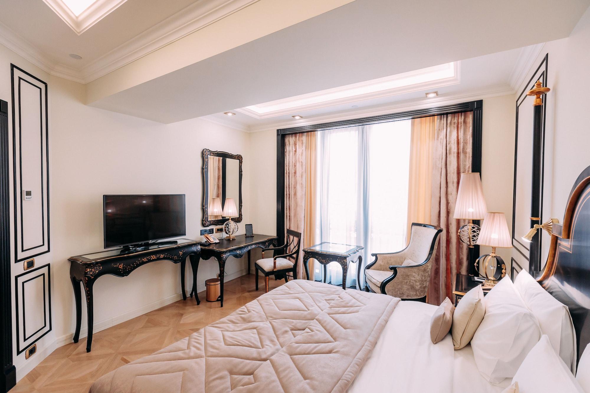 Golden Palace Hotel Jerevan Buitenkant foto