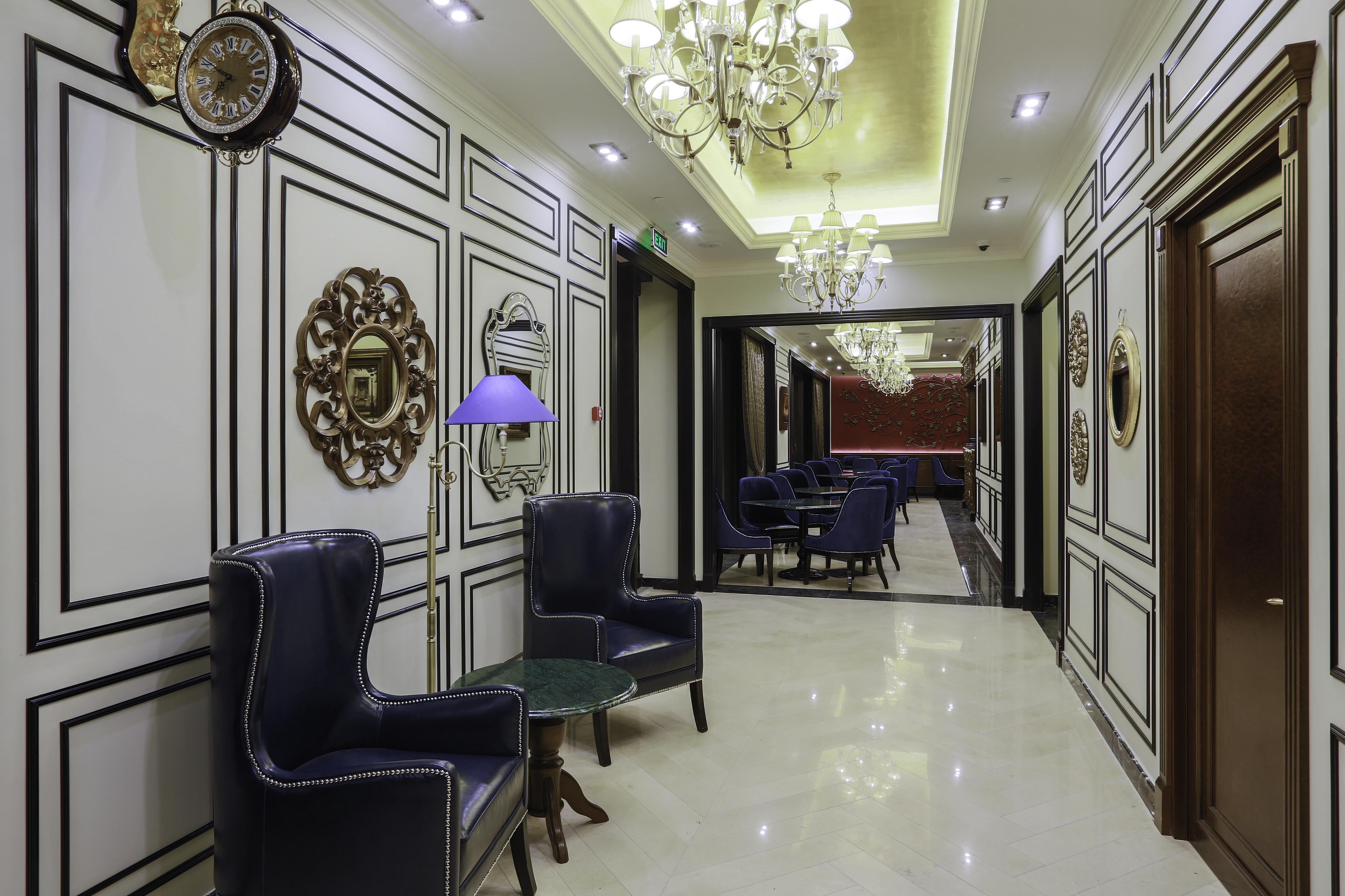 Golden Palace Hotel Jerevan Buitenkant foto