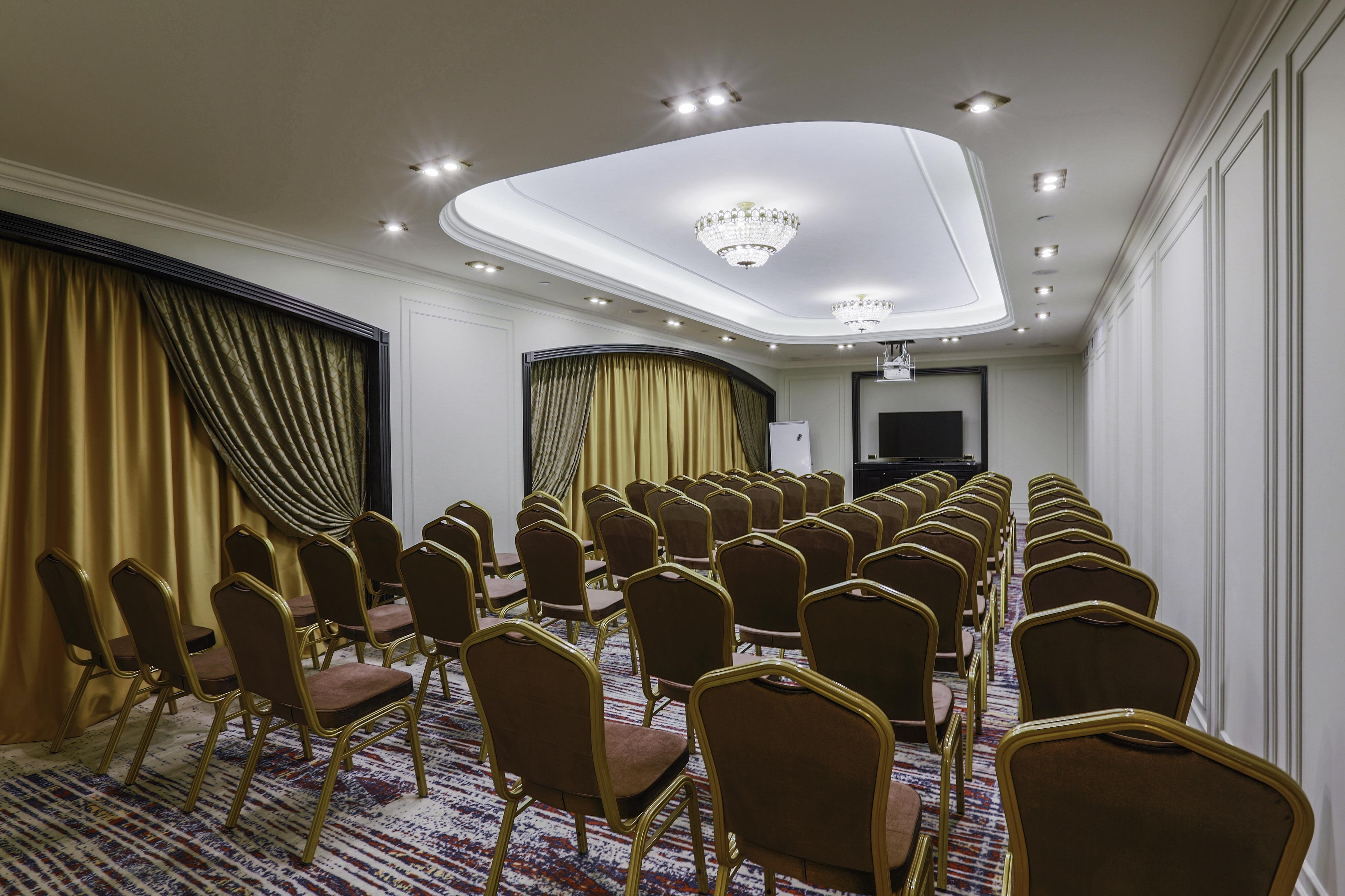 Golden Palace Hotel Jerevan Buitenkant foto